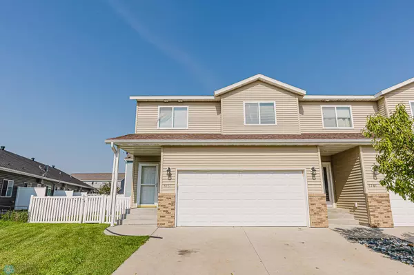 4285 Estate DR S, Fargo, ND 58104