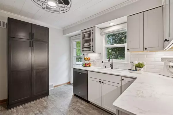 Richfield, MN 55423,6909 Wentworth AVE