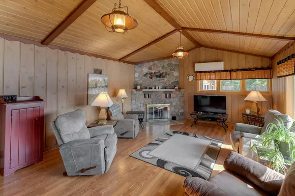 Walker, MN 56433,709 Heartland PL S