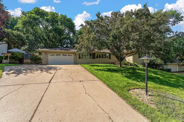 Burnsville, MN 55337,1905 W 140th ST