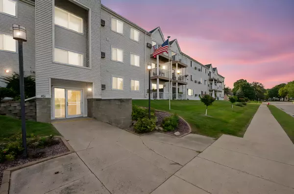 101 Albion AVE #202, Fairmont, MN 56031