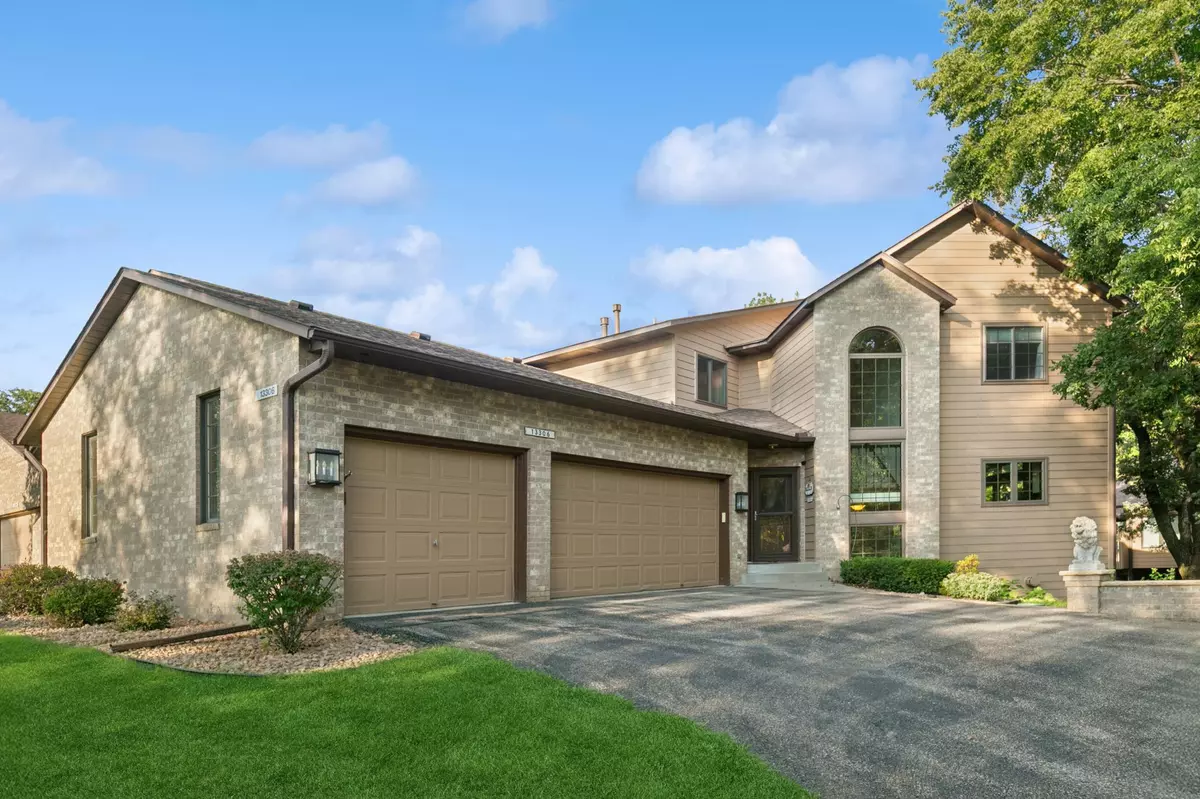 Apple Valley, MN 55124,13306 Huntington CIR