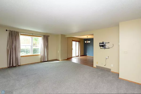 Fargo, ND 58103,3210 15th AVE S