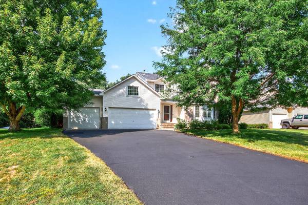 925 139th AVE NW, Andover, MN 55304