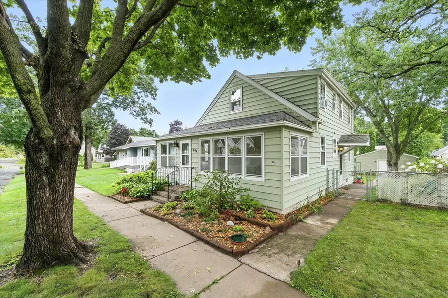 141 6th ST N, Bayport, MN 55003