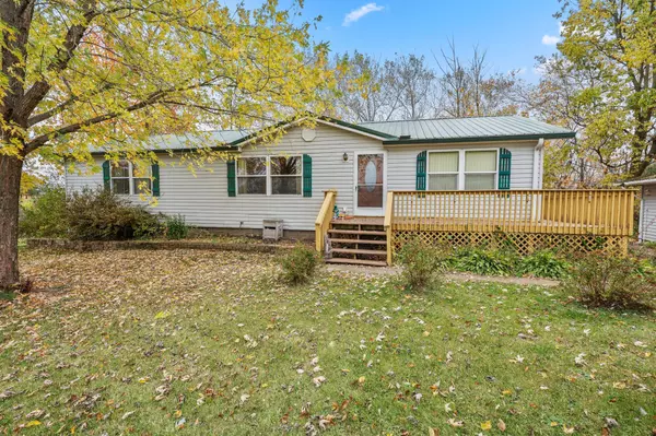 Braham, MN 55006,1727 N Lake DR