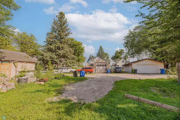 Fargo, ND 58102,1315 3rd AVE N