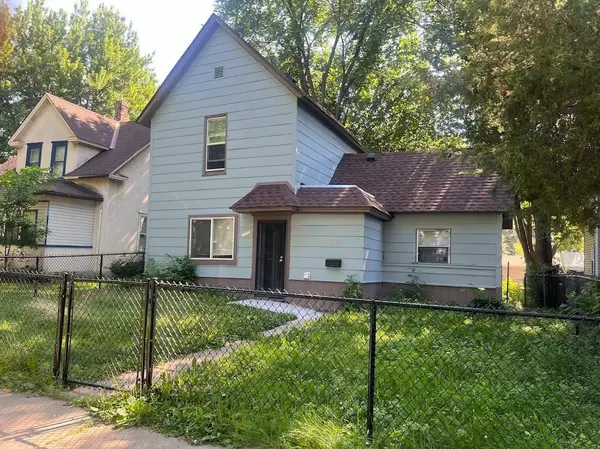 3020 Queen AVE N, Minneapolis, MN 55411
