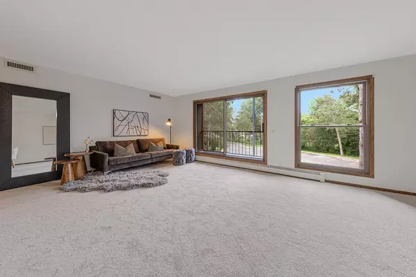 Bloomington, MN 55420,9700 Portland AVE S #237