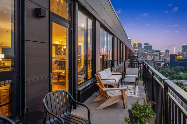 Minneapolis, MN 55415,1240 S 2nd ST #1428