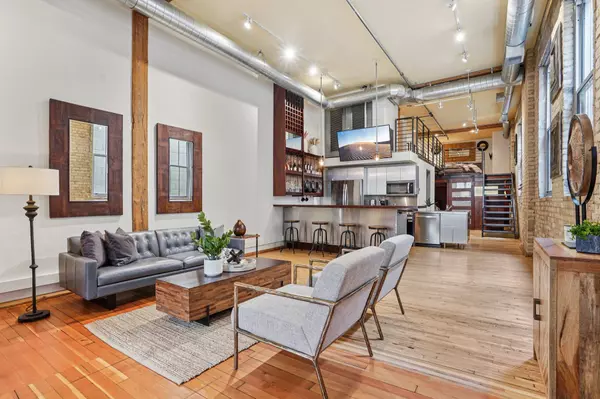 Minneapolis, MN 55401,801 Washington AVE N #222