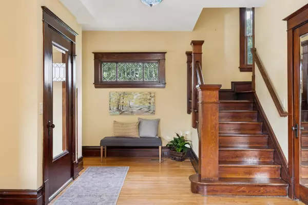 Minneapolis, MN 55405,2022 Glenwood AVE