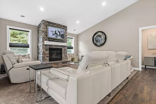 Woodbury, MN 55129,5030 Dale Ridge RD