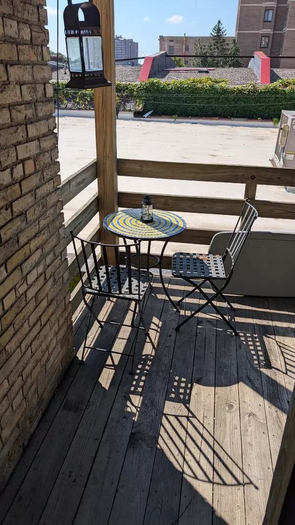 Minneapolis, MN 55404,1902 4th AVE S #3A