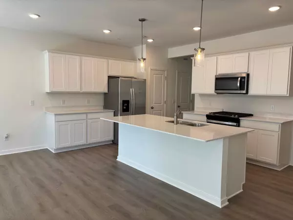 1783 Hauer TRL, Shakopee, MN 55379