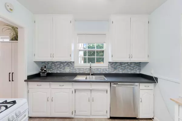 Saint Paul, MN 55107,40 Belvidere ST W