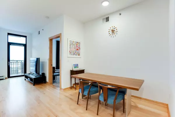 Minneapolis, MN 55415,1240 S 2nd ST #831