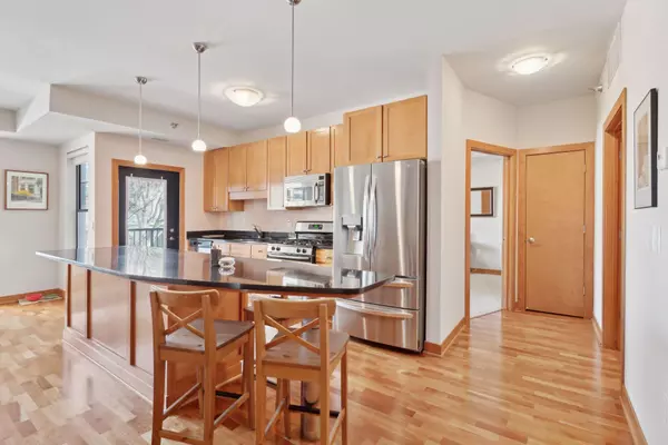 Minneapolis, MN 55403,317 Groveland AVE #300