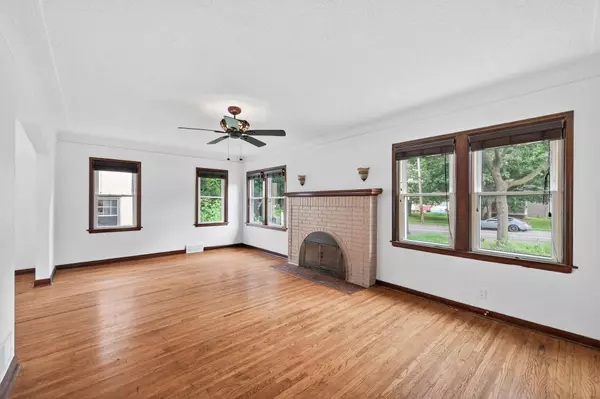 Saint Paul, MN 55106,1732 Maryland AVE E