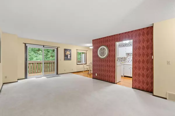 Burnsville, MN 55337,45 River Woods LN