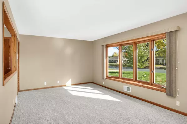 Bloomington, MN 55425,9112 Bloomington AVE