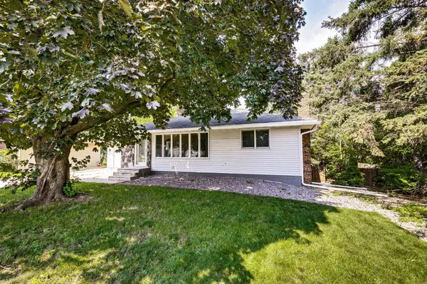 Little Canada, MN 55117,243 Demont AVE E