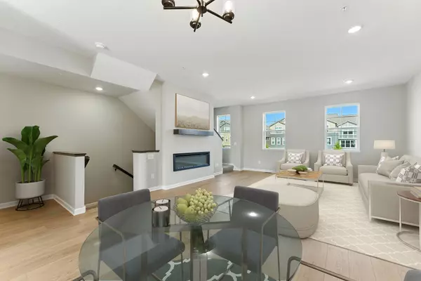 West Saint Paul, MN 55118,1537 Traverse Lane