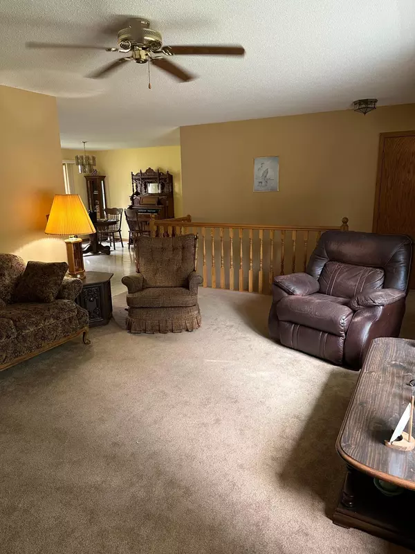 Redwood Falls, MN 56283,401 N Halvorson ST