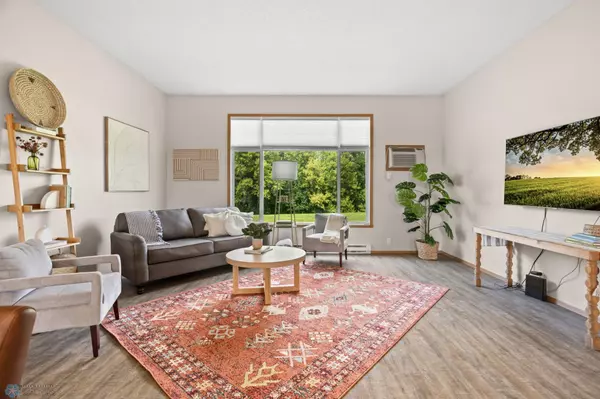 Fargo, ND 58102,877 37th AVE N