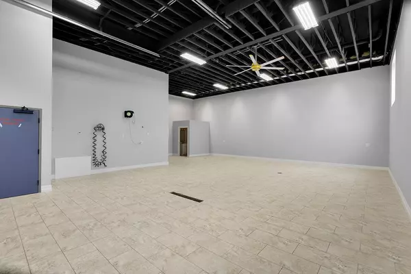 Chanhassen, MN 55317,1760 Motorplex CT #A1