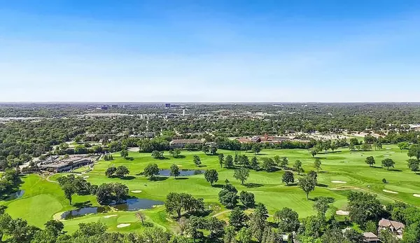 Minnetonka, MN 55305,3412 Oak Ridge RD #206