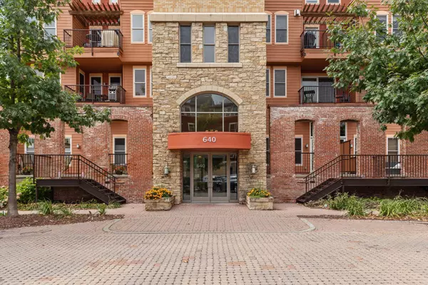 640 Main ST N #42, Stillwater, MN 55082