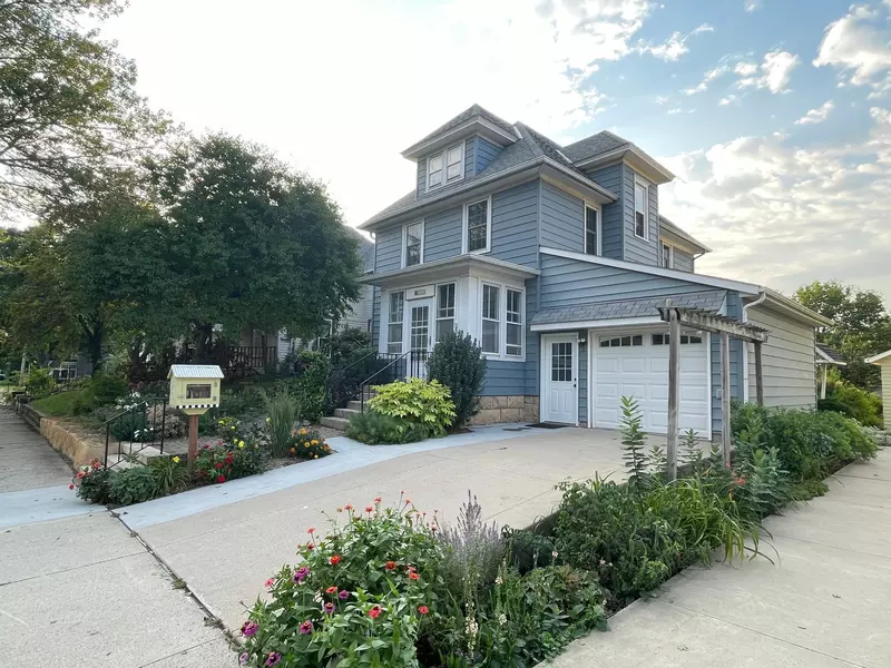 222 W Pleasant ST, Mankato, MN 56001