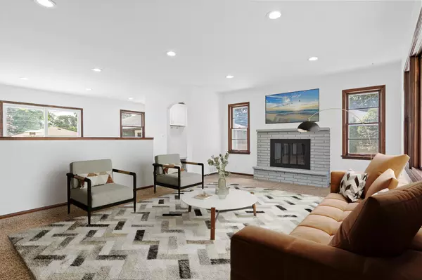 Bloomington, MN 55420,10249 Clinton AVE S