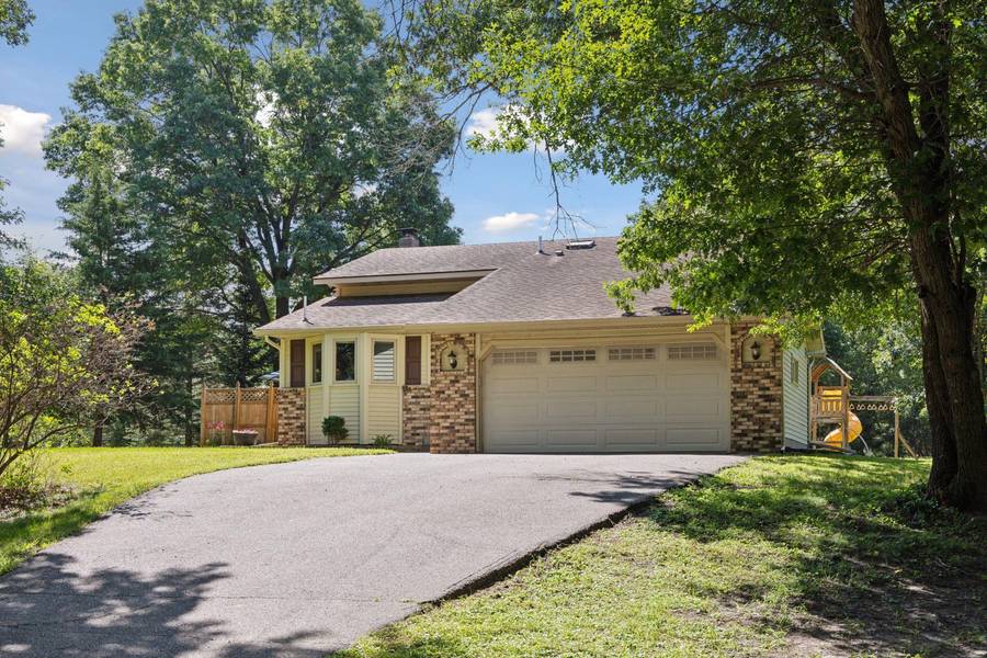 16373 226th AVE NW, Elk River, MN 55330