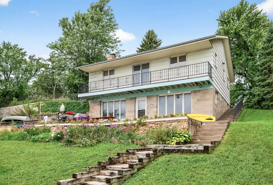 2230 Lake Pulaski DR, Buffalo, MN 55313