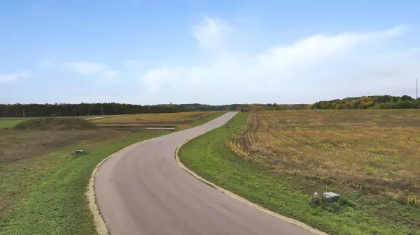 Saint Stephen, MN 56375,L4B5 East Crest LOOP