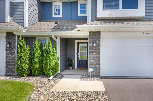 Medina, MN 55340,1007 Jubert DR