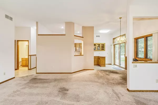 Eagan, MN 55122,4168 Arbor LN