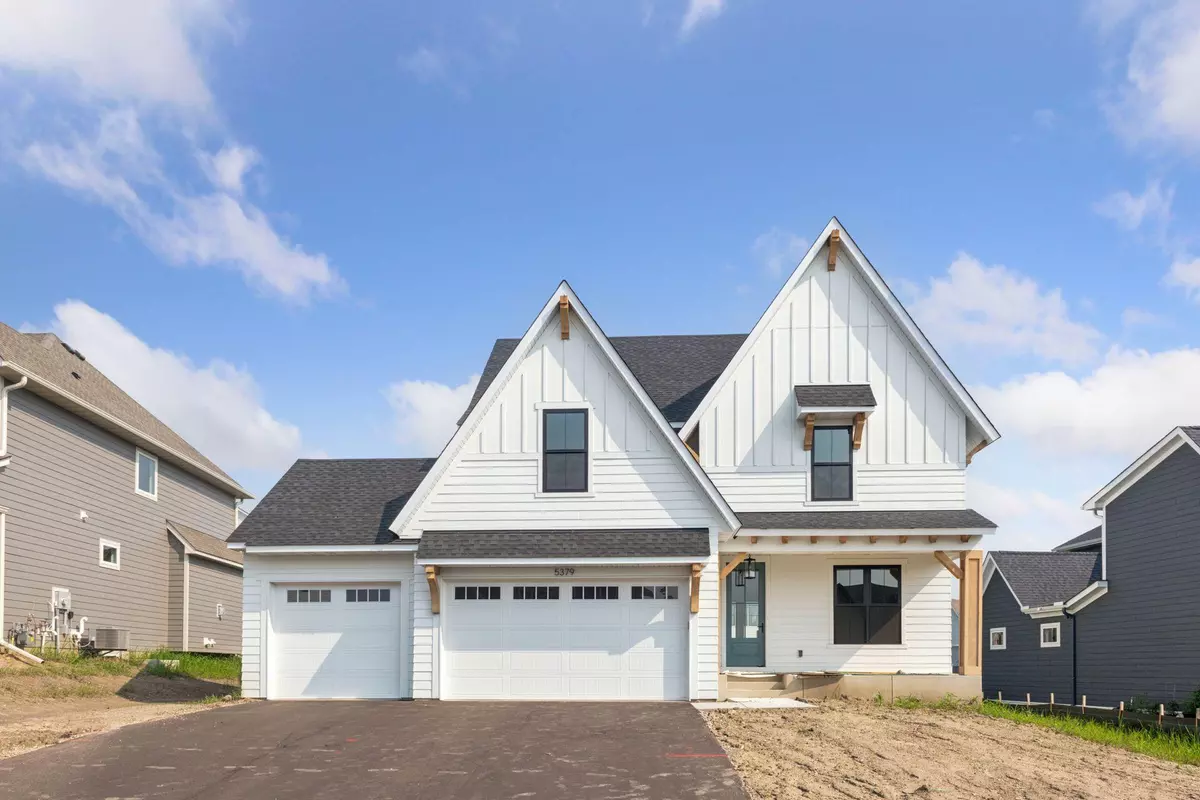 Victoria, MN 55318,5520 Rolling Hills Parkway