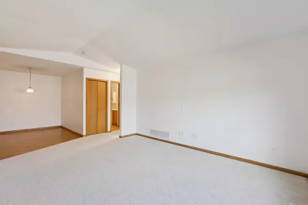 Watertown, MN 55388,800 Reo RD