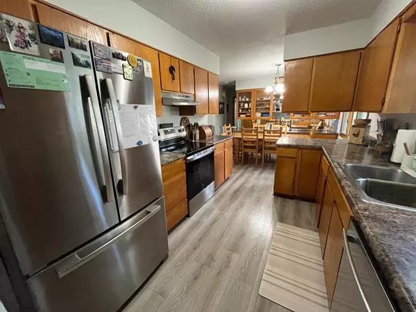 Litchfield, MN 55355,520 E 5th ST