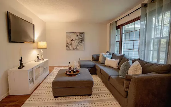 Maple Grove, MN 55369,9058 Goldenrod LN N