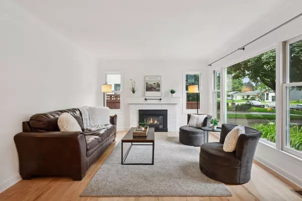 Edina, MN 55410,5809 Drew AVE S