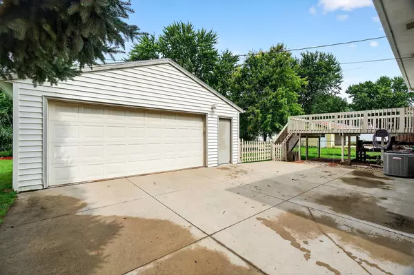 Rochester, MN 55901,1943 42nd ST NW