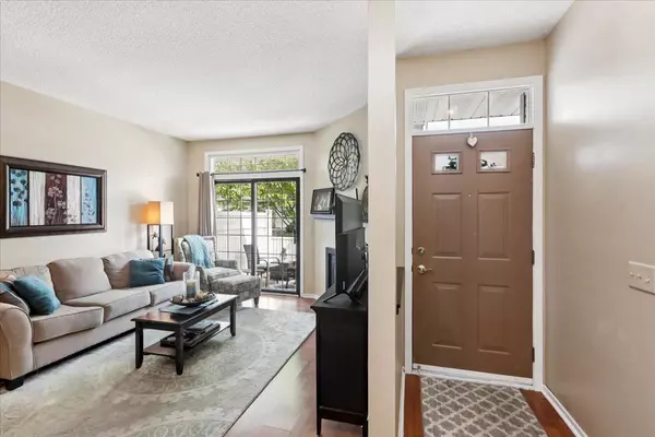 Apple Valley, MN 55124,15568 Gateway PATH #147