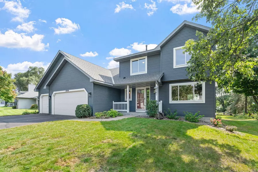 7090 Gardenia CT, Apple Valley, MN 55124