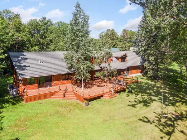 Windom, MN 56101,2245 Cottonwood Lake DR