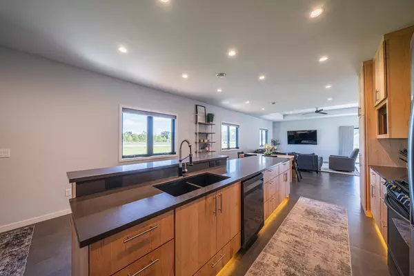 Detroit Lakes, MN 56501,958 Willow Springs RD