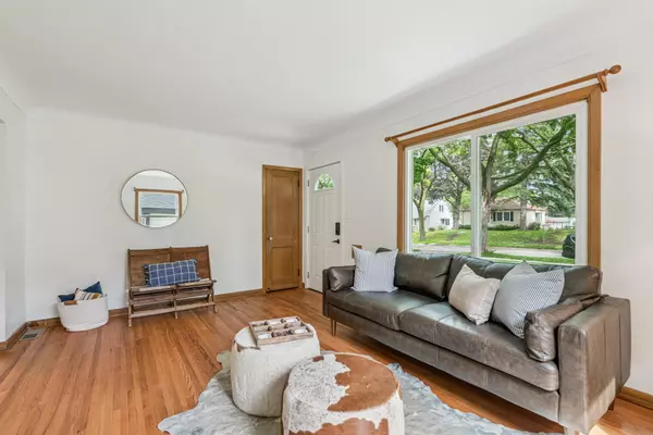 Minneapolis, MN 55418,3534 NE Buchanan ST NE